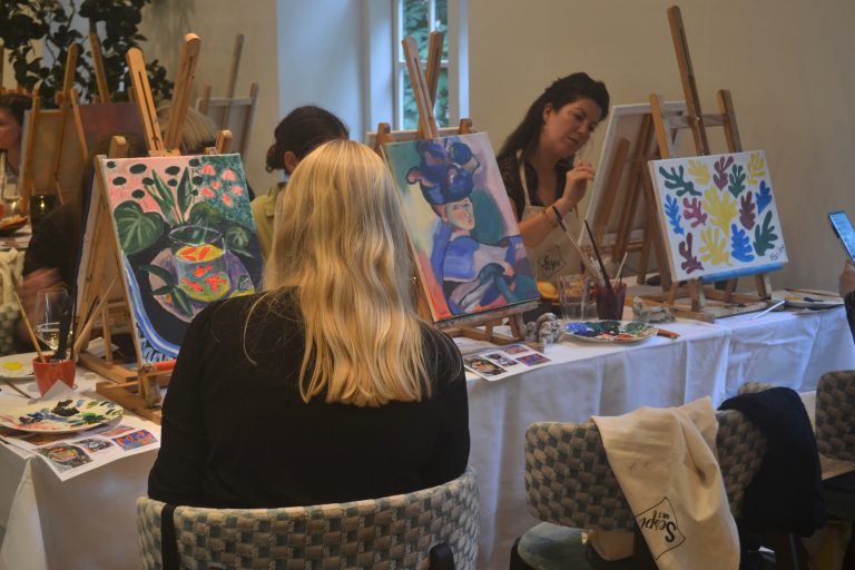 Sip & Paintworkshop in de stijl van Kandinsky